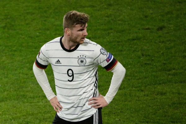 Das war Timo Werner im 2020/2021 DFB Trikot  - mit vier Sternen über dem DFB-Logo (Foto AFP)